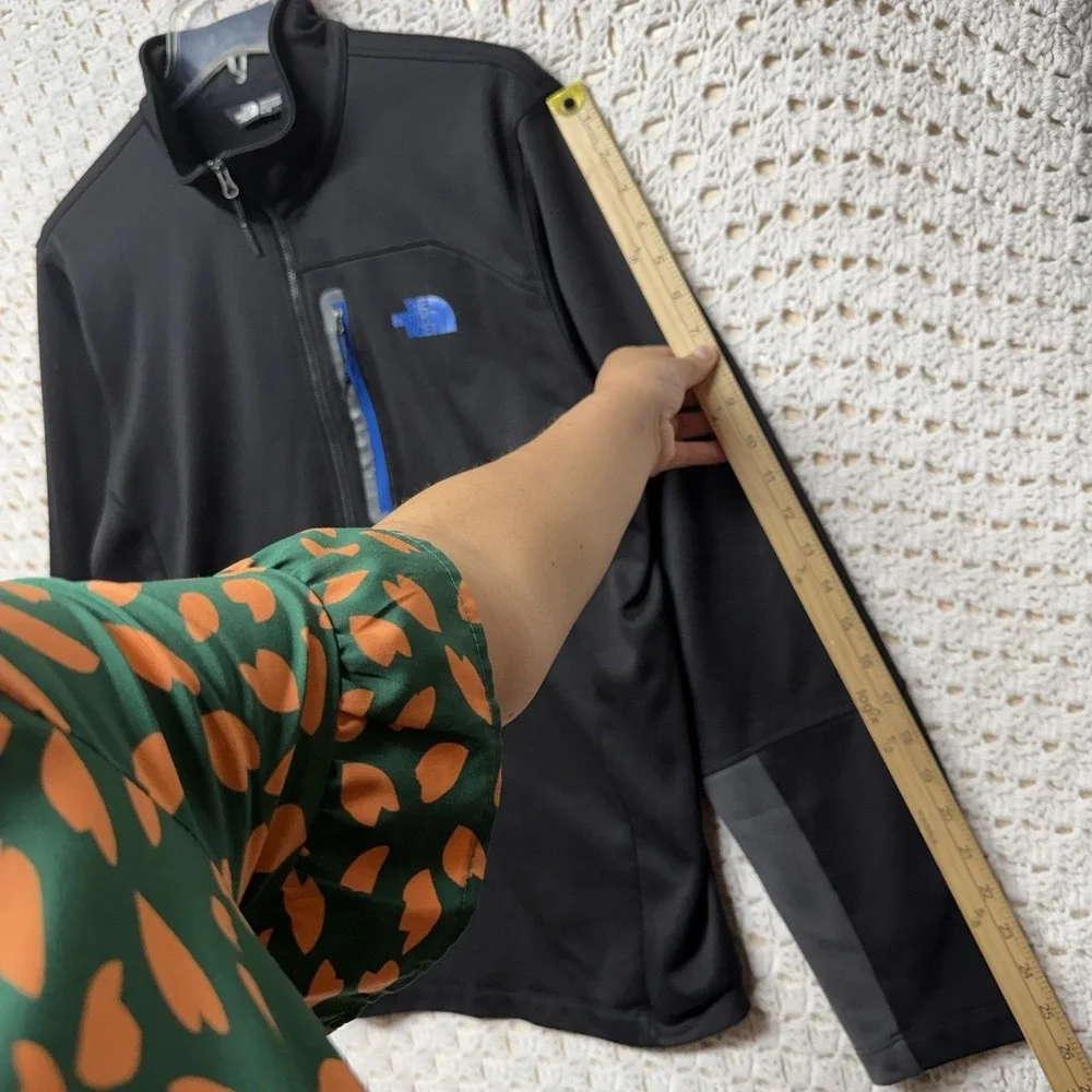 The North Face 1/4 Zip  Mens Jacket Size XL Black Blue Zipper Pullover Logo
